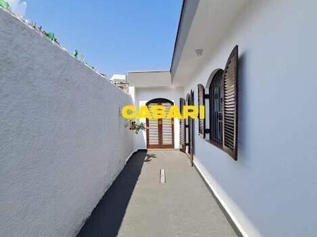 Casa térrea à venda no Baeta Neves ? 236m² de área construída em terreno plano d