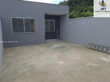 Casa térrea a venda no bairro Vila Verde, Betim