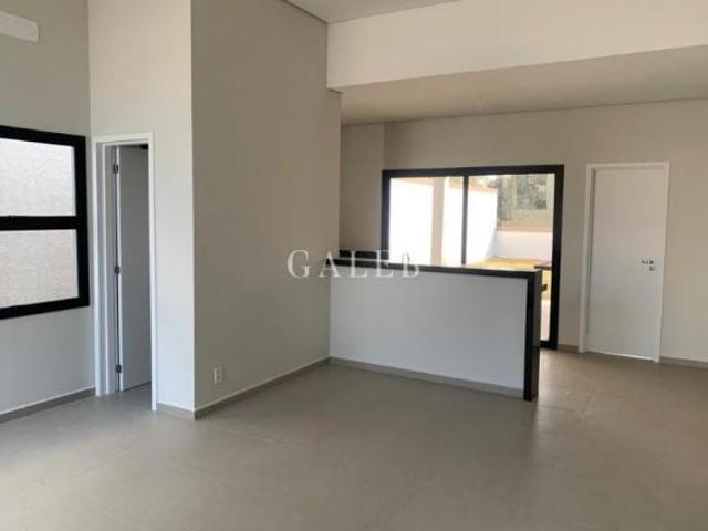 Casa Térrea à Venda no Condomínio Reserva Ybyra | 3 Suítes | Maior Terreno do Condomínio, 438m2