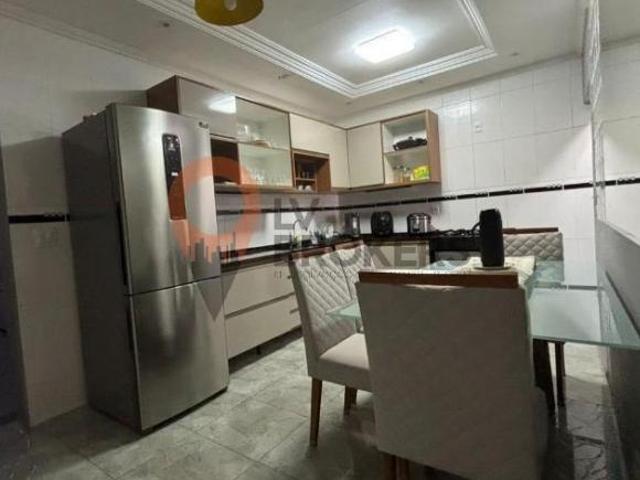 Casa térrea à venda no Jardim Universo com suíte jacuzzi e área gourmet