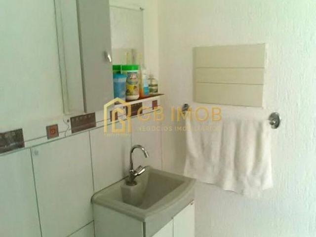 Casa térrea à venda no Jardim Ipanema cód. GB 6417