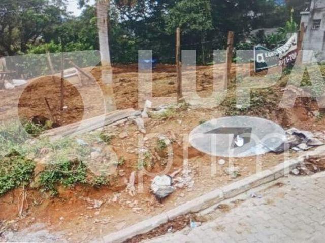 CASA TÉRREA À VENDA NO PARQUE EDU CHAVES ? TERRENO DE 360 M² COM DUAS CASAS E EXCELENTE POTENCIAL