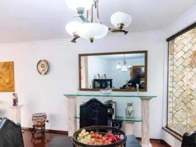 CASA TÉRREA À VENDA NO PARQUE NOVO MUNDO 243 M²