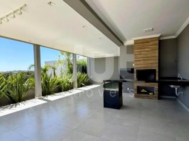 Casa térrea à venda no Residencial Country Club, em Itatiba/SP
