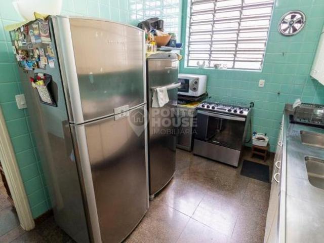 Casa térrea à venda bairro Jardim Saúde com 4 dormitórios, 2 banheiros e 4 vagas