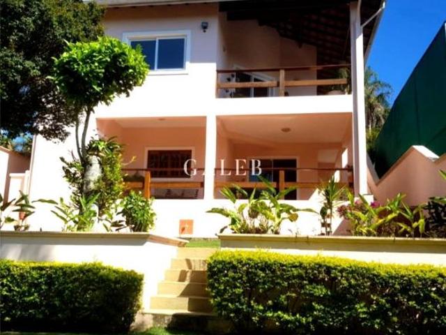 Casa térrea à venda com 526m² de terreno