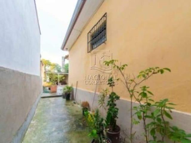 Casa térrea á venda com 252 m² de terreno Vila Alto de Santo André