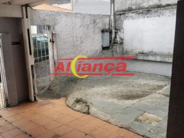 Casa Térrea à venda com 3 Dormitórios 2 vagas TERRENO 7 X 30 BAIRRO COCAIA GRS/SP