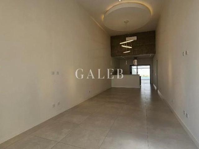 Casa térrea à venda com 3 suites, piscina, 200m² de área construída, 440m2