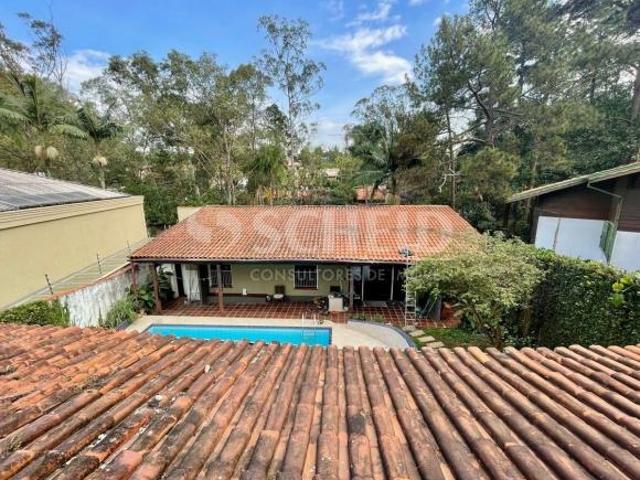 Casa térrea à venda com piscina 4 vagas de garagem Jardim no Jardim Marajoara