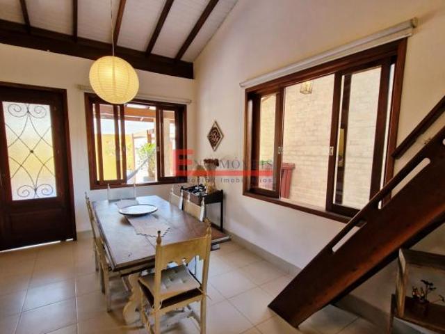 CASA TÉRREA A VENDA EM JUQUEHY