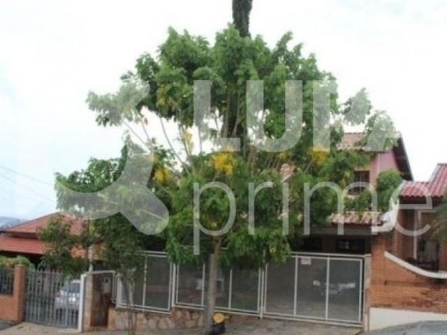 Casa térrea à venda em São José do Rio Pardo !