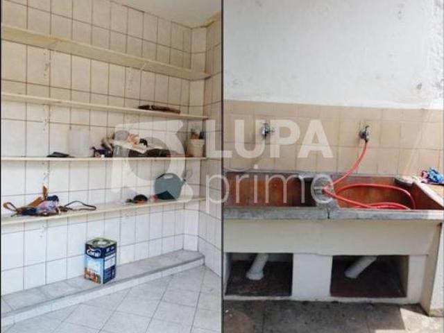 Casa térrea à venda em Santa Teresinha!