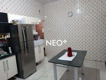 Casa térrea à venda próximo ao Jardim Botânico em Santos – conforto, espaço e excelente localização