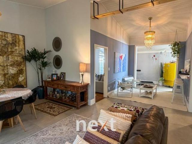 Casa térrea a venda reformada no Gramado