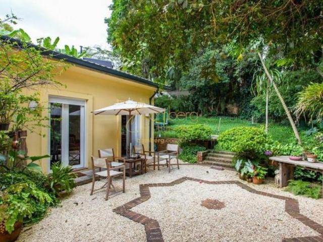 Casa Térrea à venda ? 3 dormitórios ? amplo terreno ? Brooklin Velho