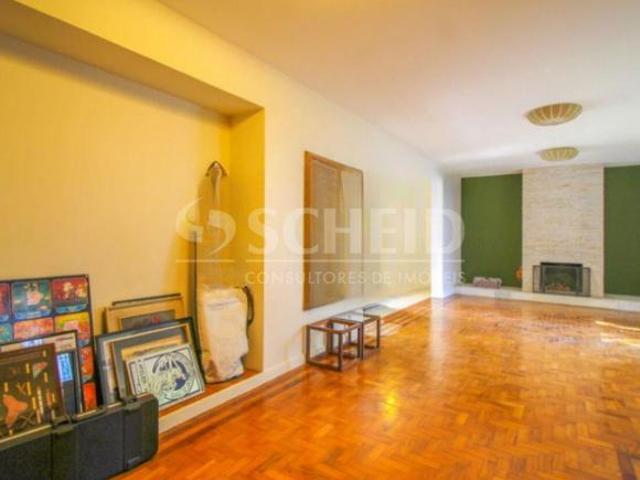 Casa Térrea a venda, 3 suites, 450m2 construção, 800m2 de terreno, 8 vagas, Alto da Boa Vista