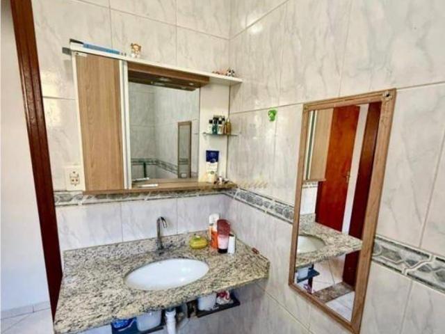 Casa térrea à venda, 3 quartos, 2 suítes, edícula, quintal, no Jardim Umuarama, Indaiatuba