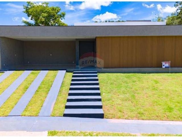 CASA TÉRREA À VENDA 4 QUARTOS 3 SUÍTES COM PISCINA NOVA RECÉM CONSTRUÍDA CONDOMÍNIO RESERVA SANT