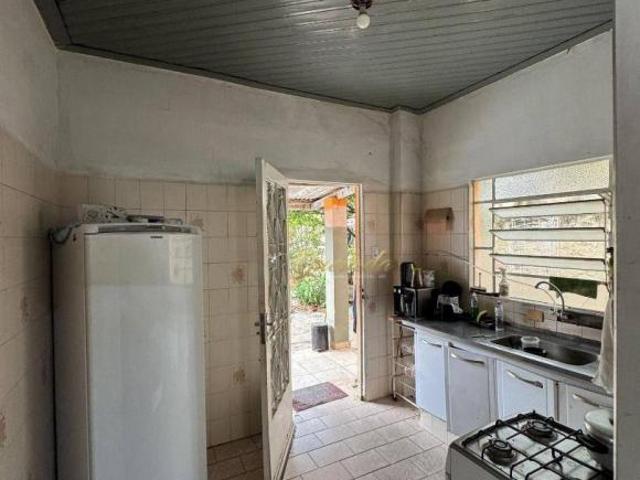 Casa térrea à venda, 5 dormitórios, quintal amplo, Jardim América, Indaiatuba