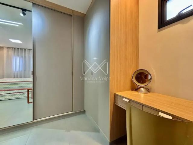 Casa térrea alto padrão com 150 m², 3 dormitórios, piscina e churrasqueira em condomínio fechado