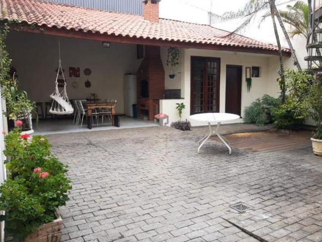 Casa térrea assobradada com 350m² localizado no Bairro Planalto Paulista em São Paulo