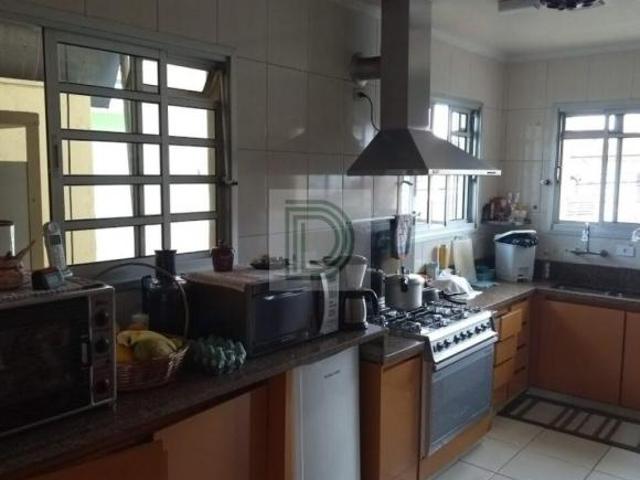 Casa Térrea Assobradada no Miolo do Jardim Bonfiglioli Oportunidade!