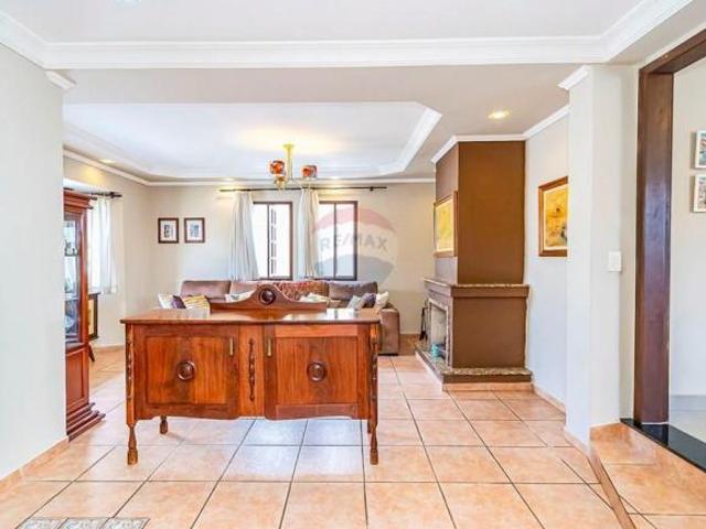 Casa Térrea Averbada Terreno ZR3 – 3 quartos sendo 1 suíte – 2 vagas – quintal – Recém Reformada