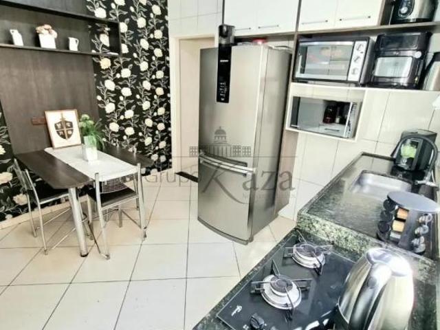 Casa Térrea Bosque dos Eucaliptos 3 Dormitórios 65m²
