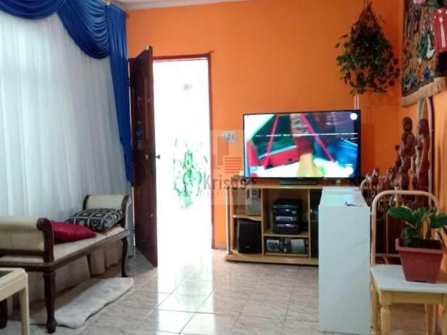 Casa térrea Butanta 170m com 2 suítes e 2 vagas