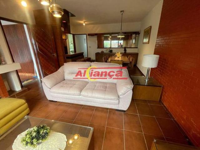 CASA TÉRREA COM 3 DORMITÓRIOS 1 SUÍTE JARDIM SANTA MENA GUARULHOS/SP