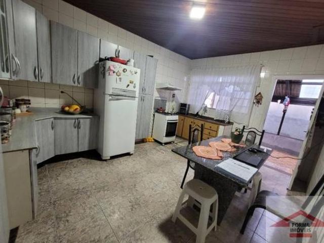 Casa térrea com 3 dormitórios e edícula à venda, 250 m² por R$ 680.000 Parque Brasília Jundiaí/S