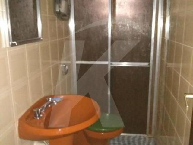 Casa térrea com 3 dormitórios e edícula Vila Gustavo