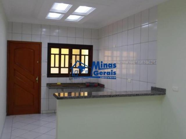 Casa Térrea com 3 Dormitórios e 3 Vagas Cobertas no Bosque dos Ipês SJC