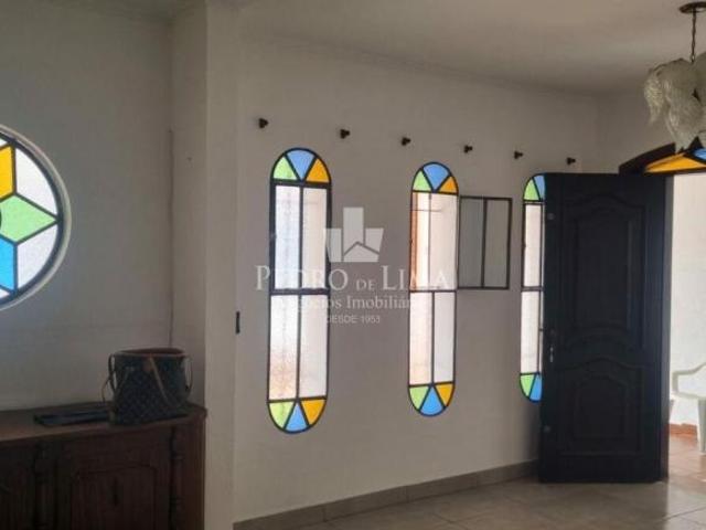 Casa Térrea com 3 Dormitórios na Penha
