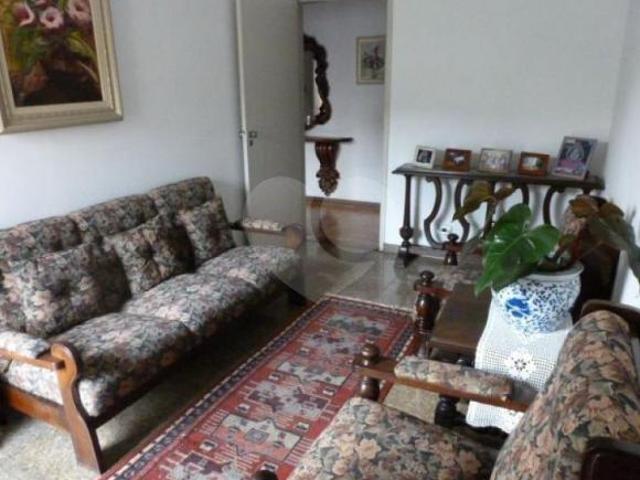 Casa térrea com 3 quartos à venda em Caxingui SP