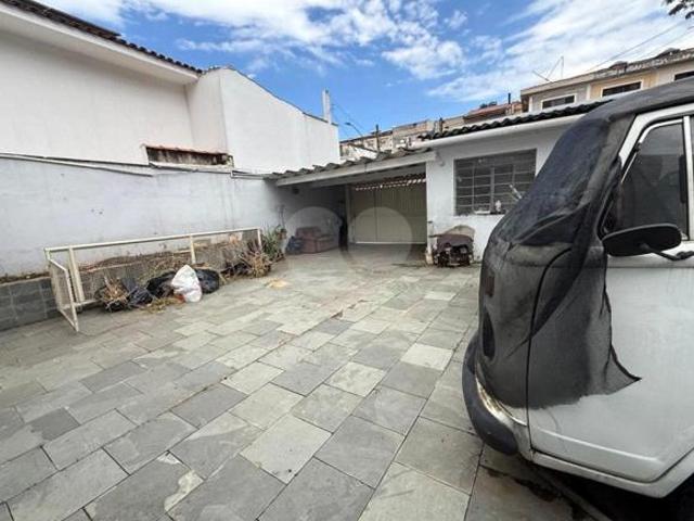 Casa térrea com 3 quartos à venda em Interlagos SP