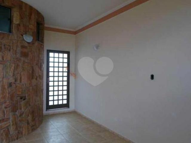 Casa térrea com 3 quartos à venda em Planalto Paraíso SP