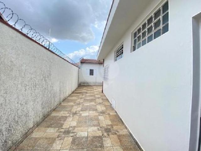 Casa térrea com 3 quartos à venda em Planalto Paraíso SP