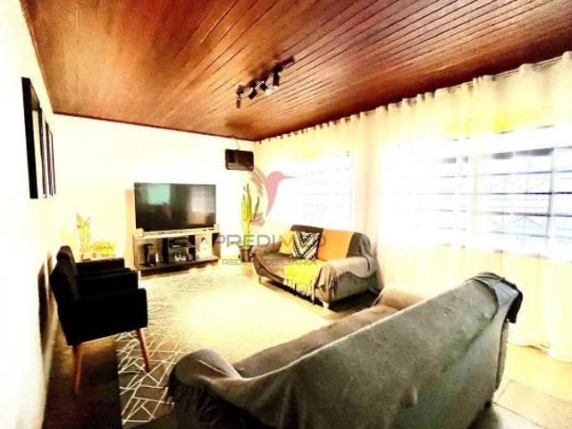 Casa térrea, com 3 quartos, a venda no bairro Mayard em Itu