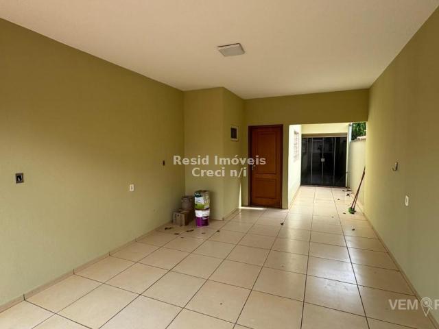 Casa Térrea com 3 Quartos para Alugar por R$ 3.500/mês