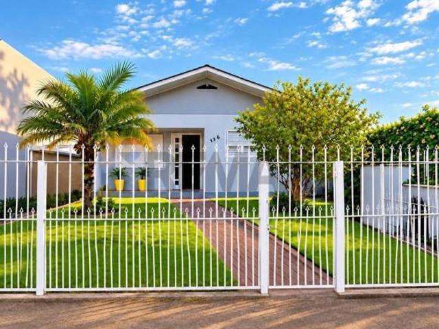 CASA TÉRREA COM 3 QUARTOS + PISCINA AQUECIDA NO SANTA RITA