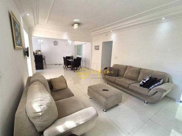 Casa Térrea com 3 Quartos, sendo 1 Suíte à venda, 185 m² por R$ 1.100.000 Vila Augusta Sorocaba/