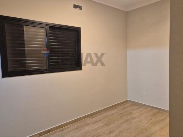 Casa Térrea com 3 Suítes para Locação no Condomínio Paturis Vinhedo/SP