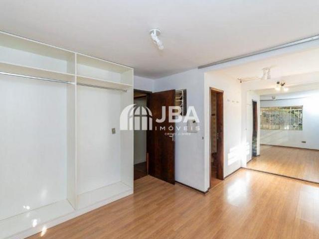 Casa térrea com 125m2 averb Coml e residl