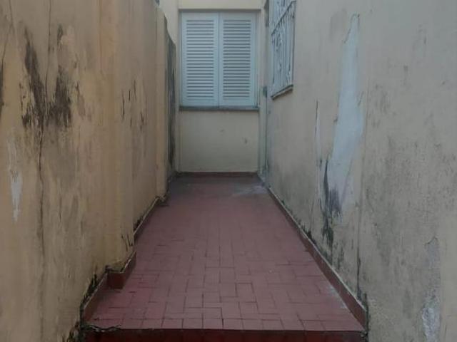 Casa térrea com 175 m2 de Terreno por 550 mil Cambuci SP