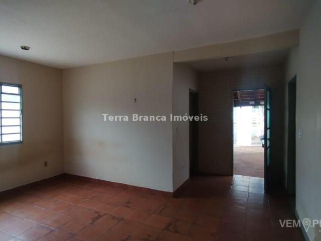 Casa Térrea com 1 Quarto para Alugar por R$ 750/mês