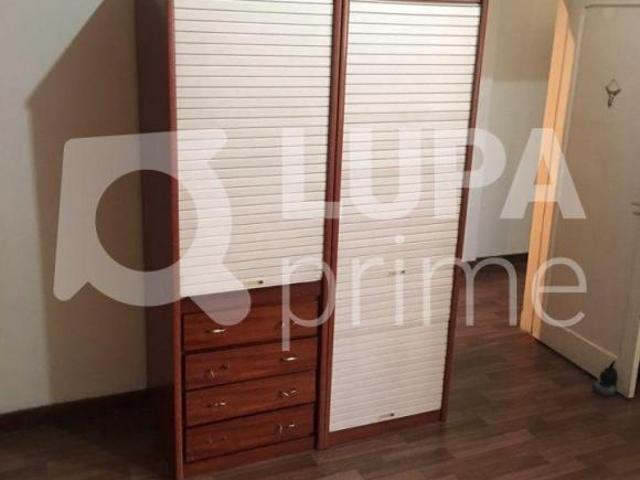 Casa Térrea com 2 dormitórios à venda em Santana!