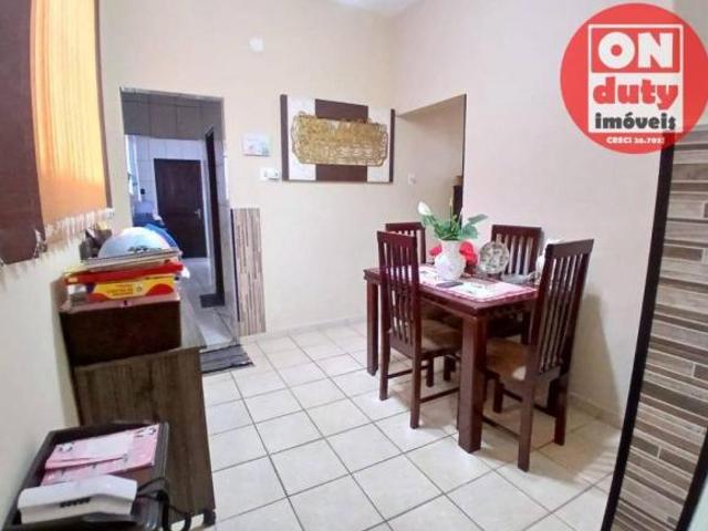Casa Térrea com 2 dormitórios à venda, 184 m². Terreno 8x23 Marapé Santos/SP
