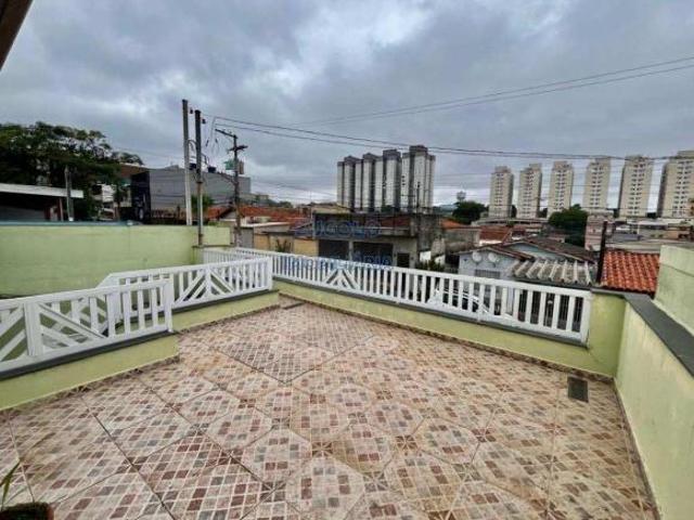 Casa térrea com 2 dormitórios em terreno 8x30 na melhor localização do Planalto